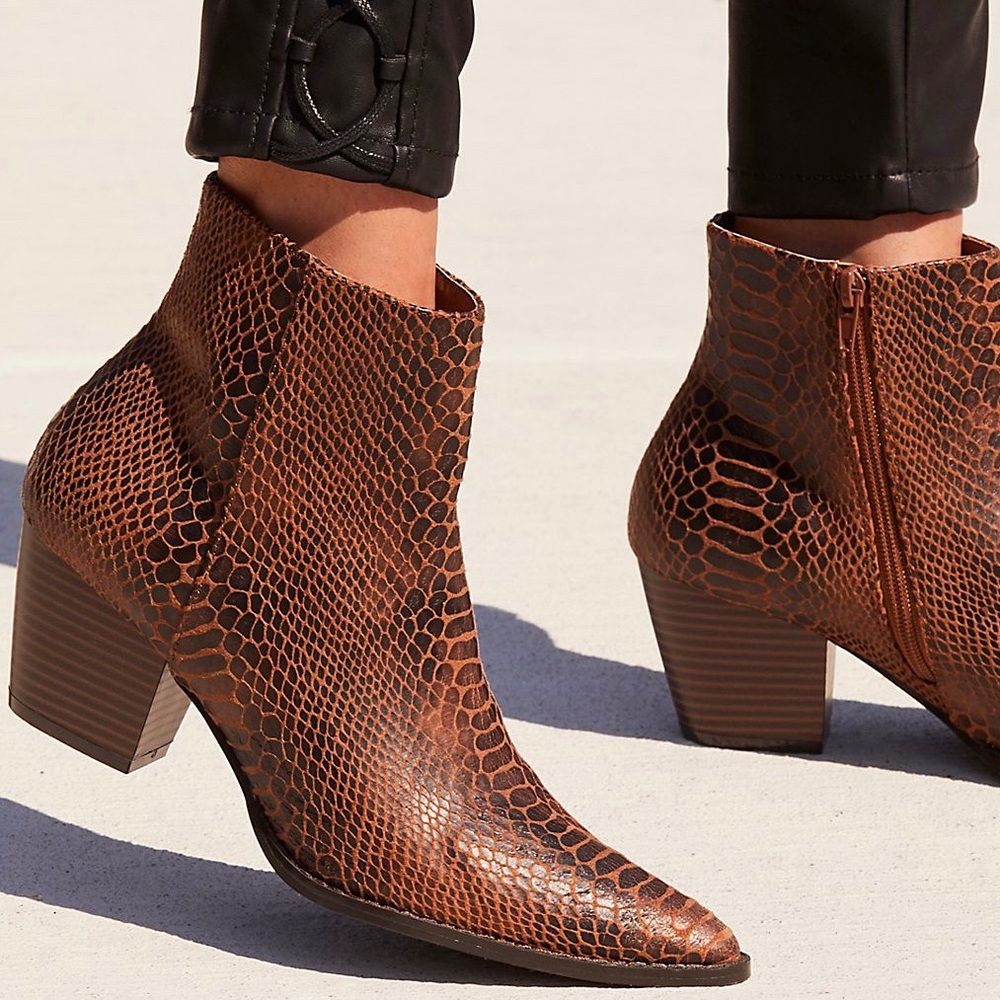 Vegan Going West Western Bootie